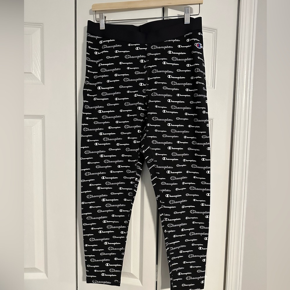 NWOT Champion Capri Leggings